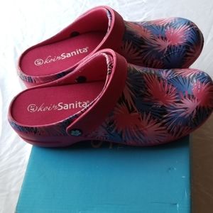 Sanita Clogs